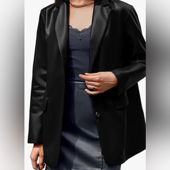 Zara Jackets & Blazers - ZARA Boyfriend Vegan Leather Jacket in Black Size Small